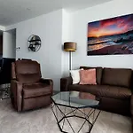 Sunset Waves Relax شقة بينايدورم